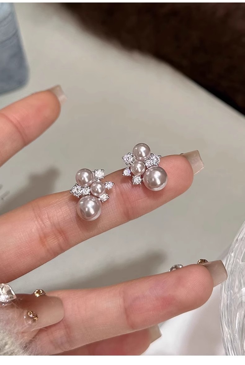 Silver Plated Cluster Pearl St – Cluster Stud Ear Bewertung und Preis
