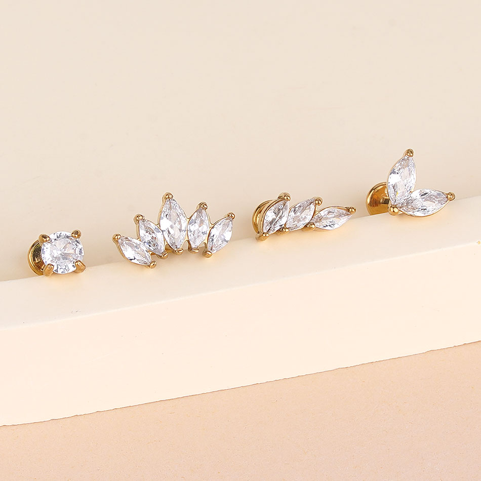 1Pc Stainless Steel CZ Flower  – Cluster Stud Ear Bewertung und Preis