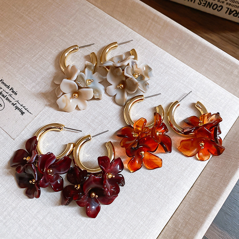 Maillard Flower Clusters Drop  – Cluster Stud Ear Bewertung und Preis