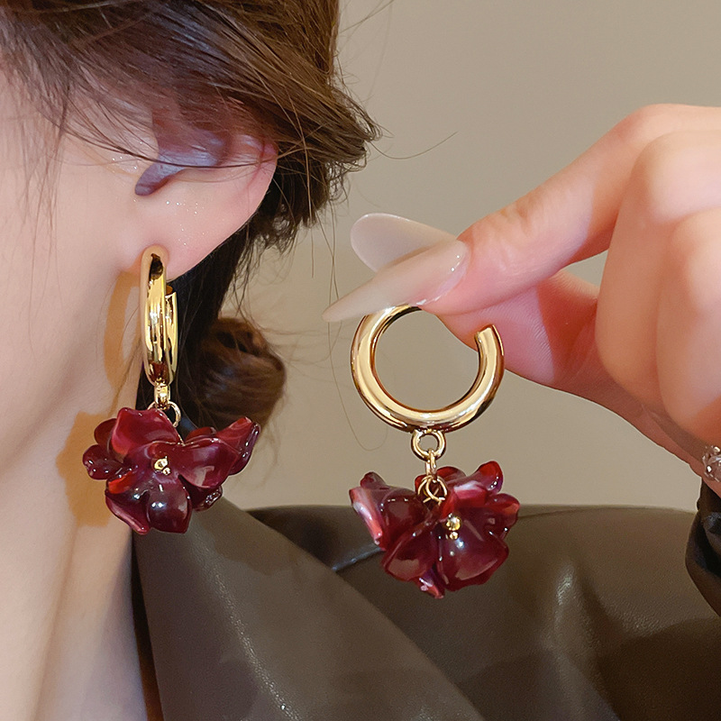 Maillard Flower Clusters Drop  – Cluster Stud Ear Bewertung und Preis