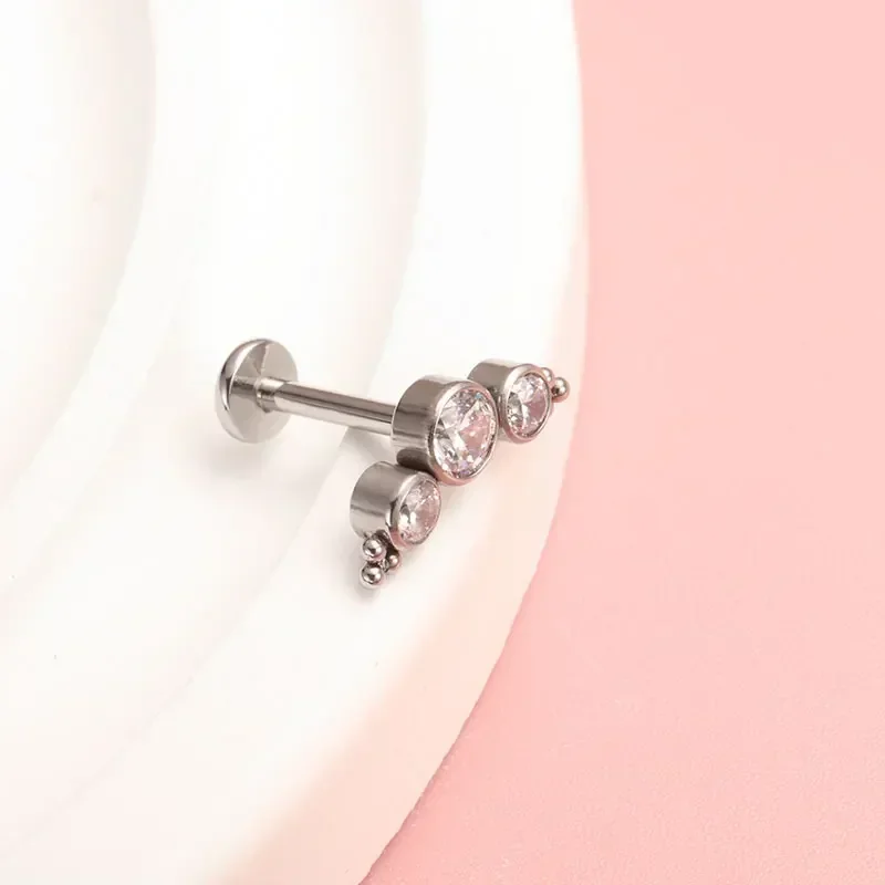 ASTM F136 Titanium Piercing 16 – Cluster Stud Ear Bewertung und Preis
